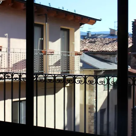 Els Canonges Allotjament 2* La Seu d'Urgell